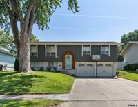 10205 Weir Street, Omaha, NE 68127