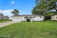 2426 Howe Road, Burton, MI 48519