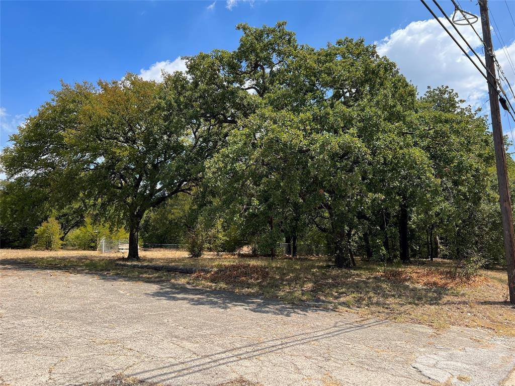 517 East Kennedale Parkway, Kennedale, TX 76060