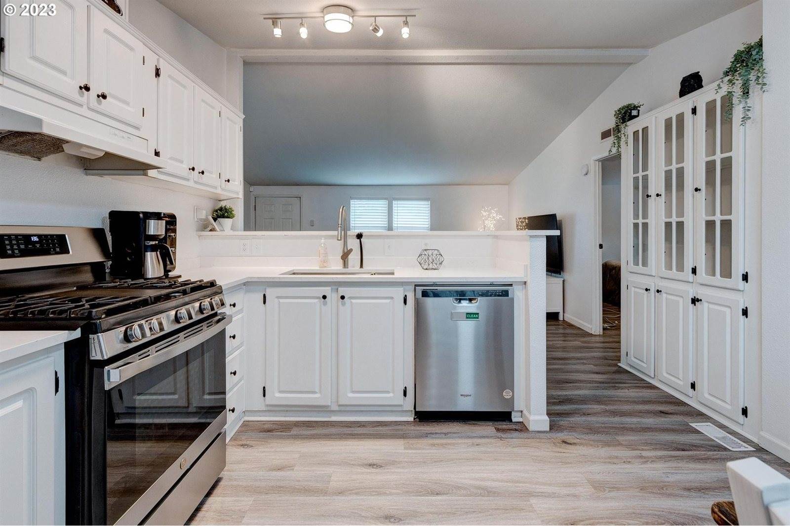 7935 SE Beatrice St, Milwaukie, OR 97222