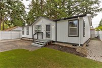 7935 SE Beatrice St, Milwaukie, OR 97222