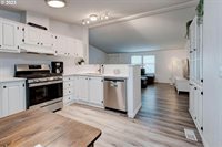 7935 SE Beatrice St, Milwaukie, OR 97222