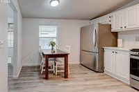 7935 SE Beatrice St, Milwaukie, OR 97222