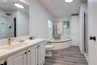 7935 SE Beatrice St, Milwaukie, OR 97222