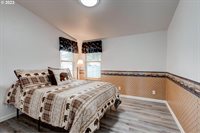 7935 SE Beatrice St, Milwaukie, OR 97222