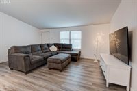 7935 SE Beatrice St, Milwaukie, OR 97222