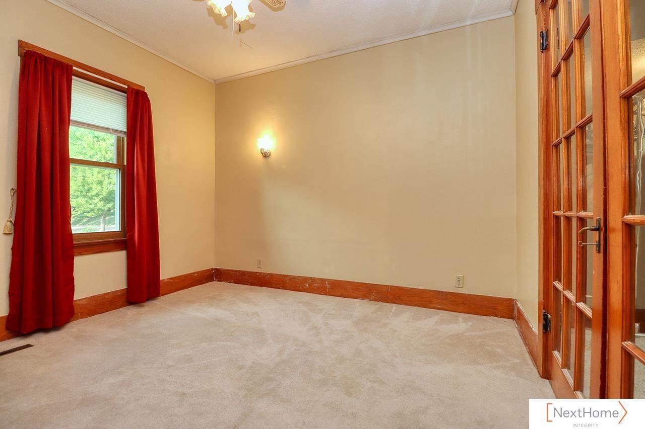 543 Forest Avenue, Crete, NE 68333