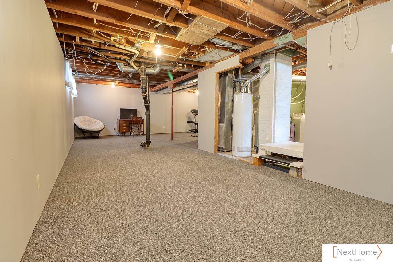 543 Forest Avenue, Crete, NE 68333