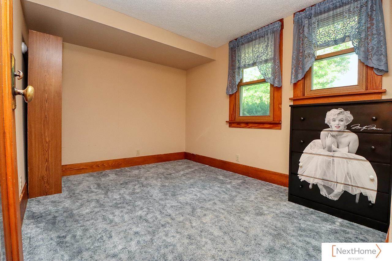 543 Forest Avenue, Crete, NE 68333