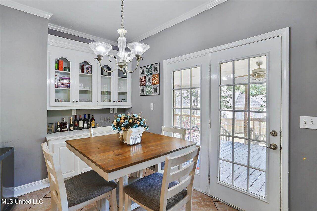 218 Greensview Drive, Brandon, MS 39047