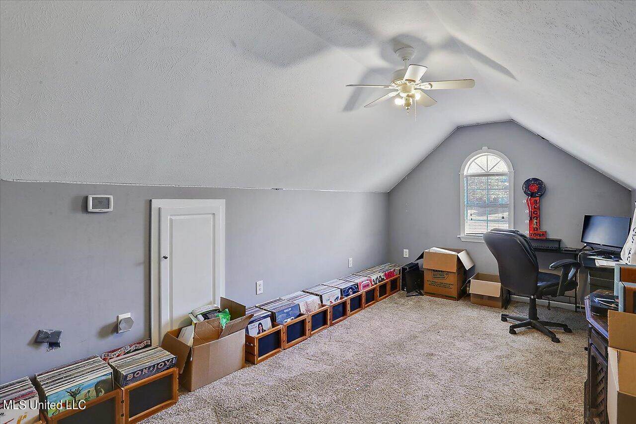 218 Greensview Drive, Brandon, MS 39047