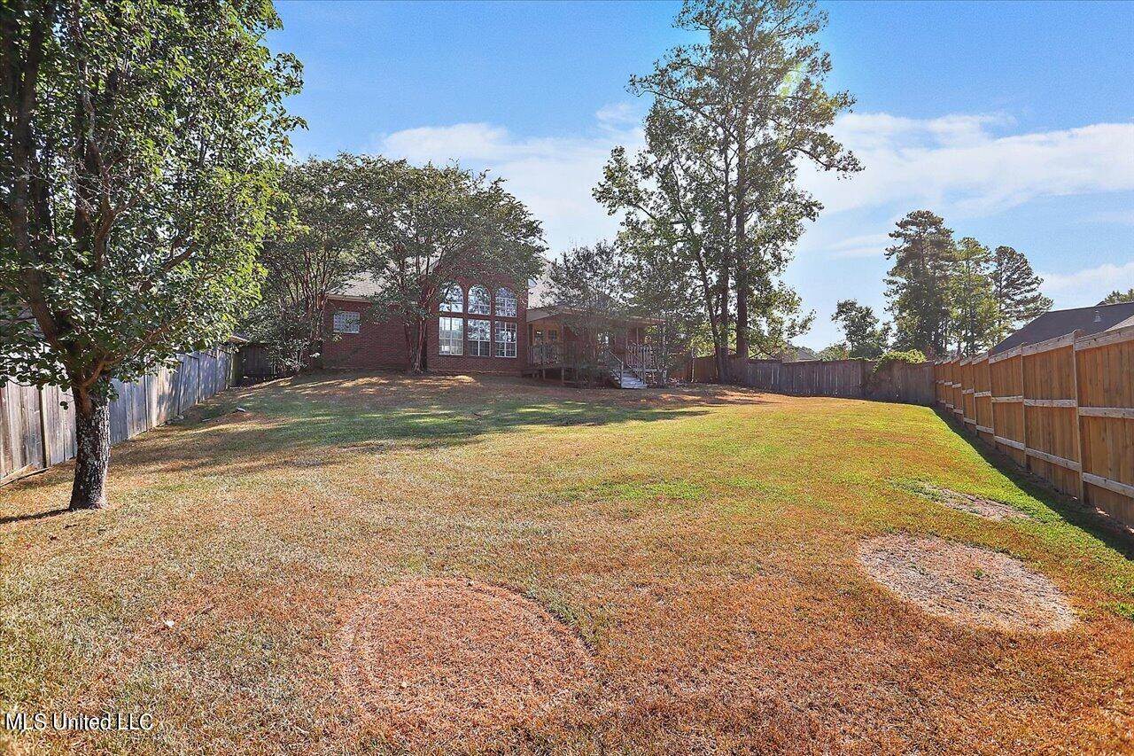 218 Greensview Drive, Brandon, MS 39047