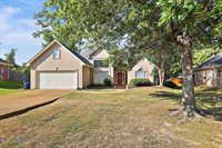 218 Greensview Drive, Brandon, MS 39047