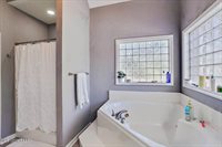 218 Greensview Drive, Brandon, MS 39047