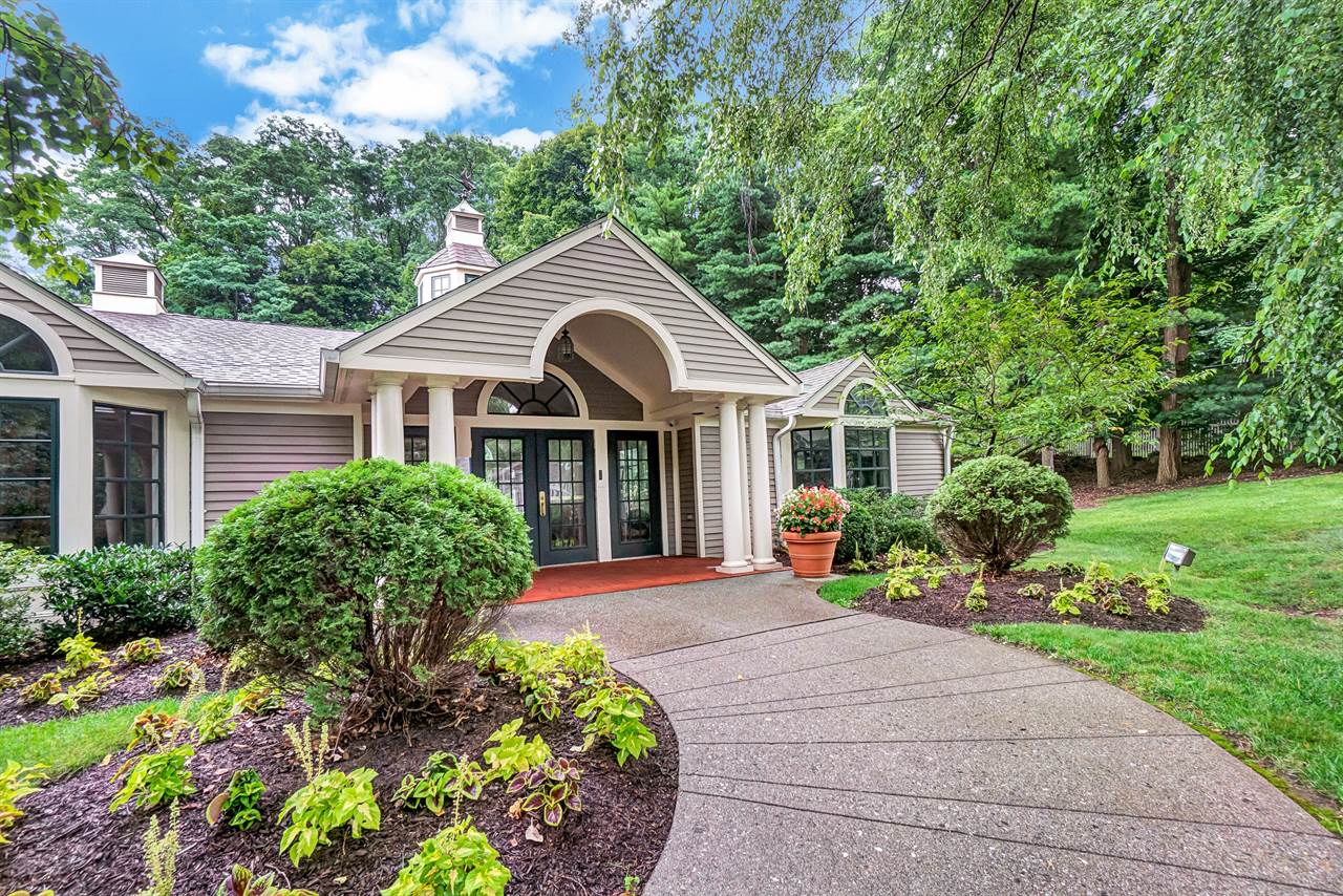 500 Pondside Drive, #3K, White Plains, NY 10607