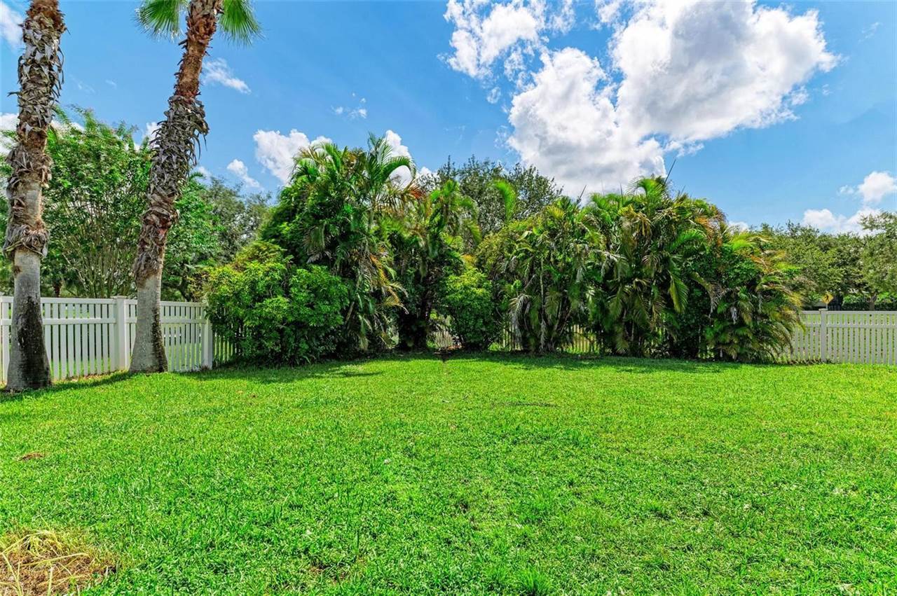 211 Dahlia Court, Bradenton, FL 34212