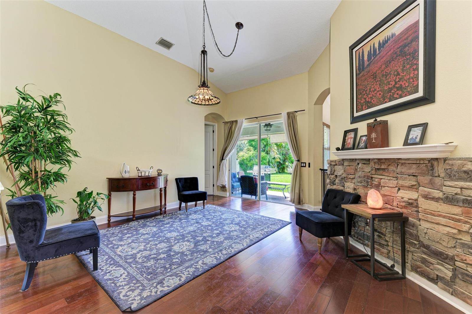 211 Dahlia Court, Bradenton, FL 34212