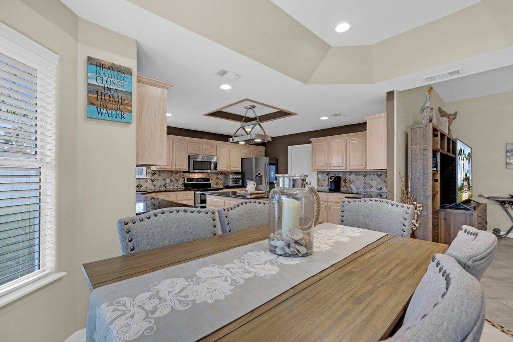 2 Spoonbill Cove, Laguna Vista, TX 78578