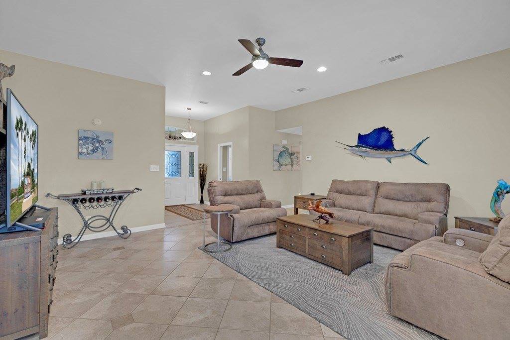 2 Spoonbill Cove, Laguna Vista, TX 78578