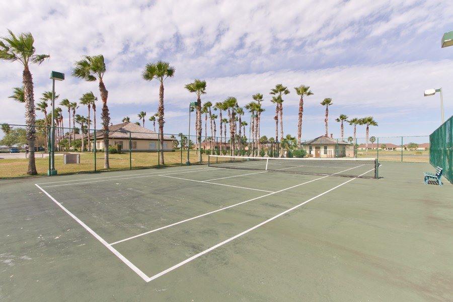 2 Spoonbill Cove, Laguna Vista, TX 78578