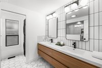 2903 SE Balboa Dr, Vancouver, WA 98683