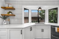 2903 SE Balboa Dr, Vancouver, WA 98683