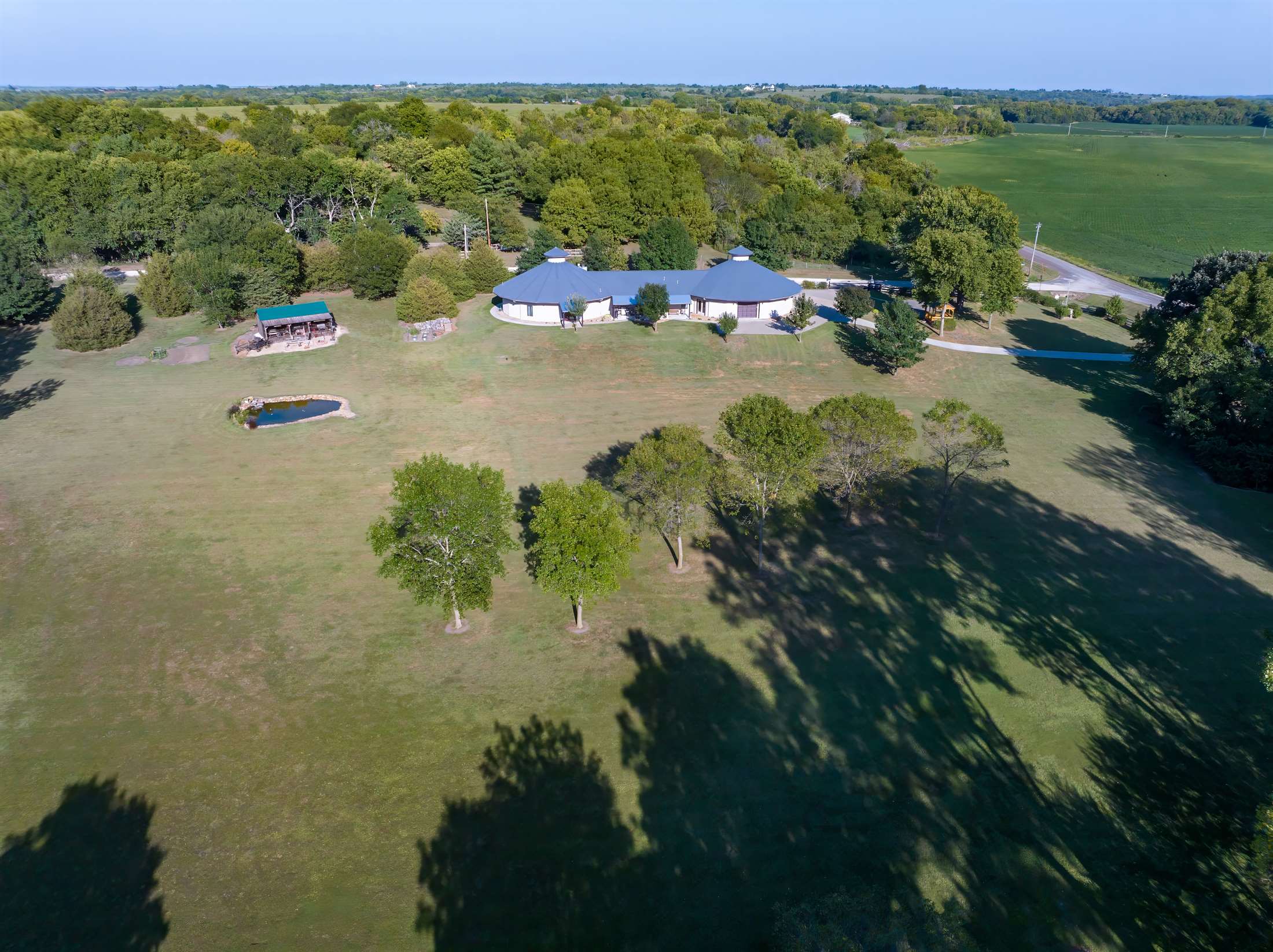 7017 NW Valencia RD, Silver Lake, KS 66539