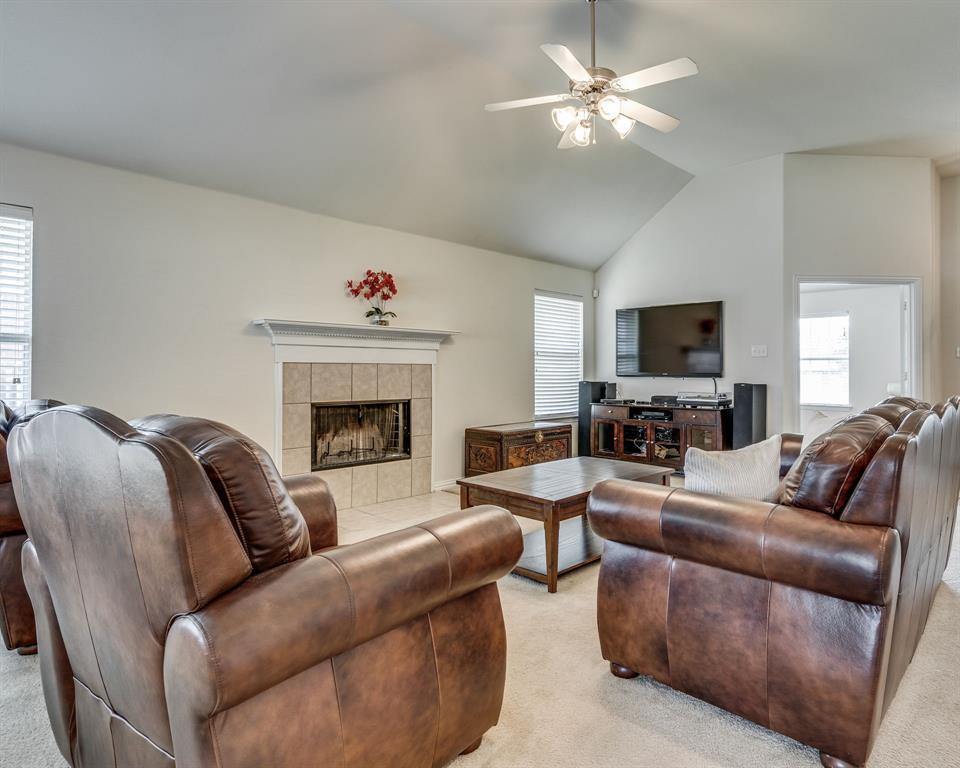 217 Brook Meadow Court, Midlothian, TX 76065
