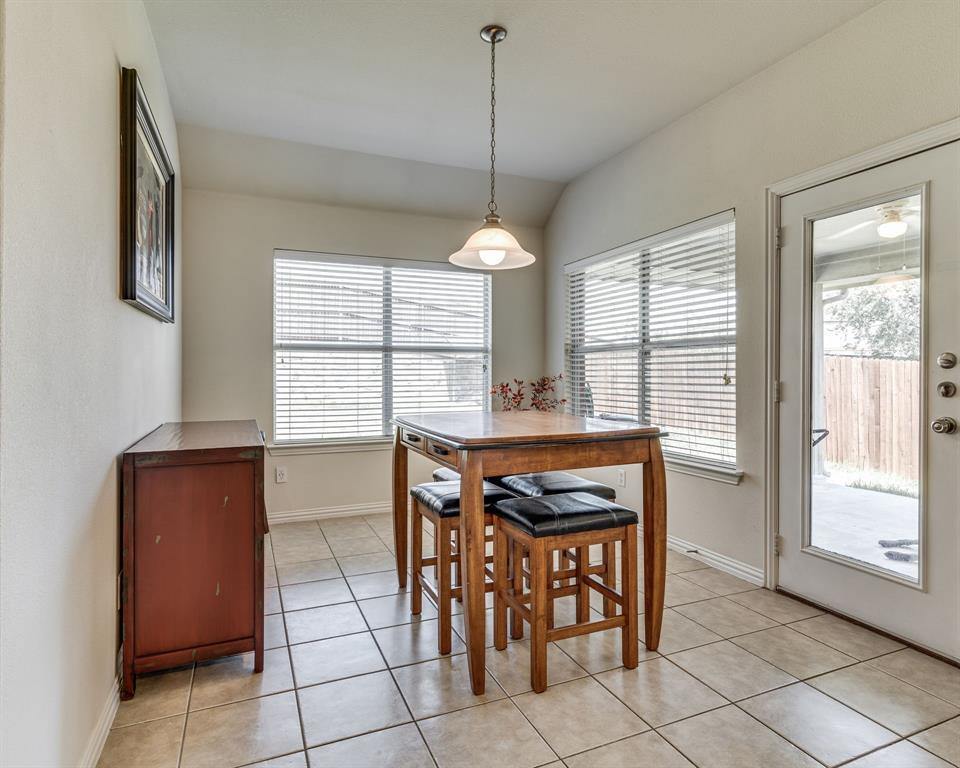 217 Brook Meadow Court, Midlothian, TX 76065