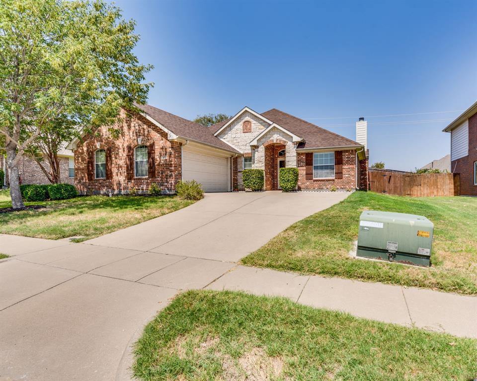217 Brook Meadow Court, Midlothian, TX 76065