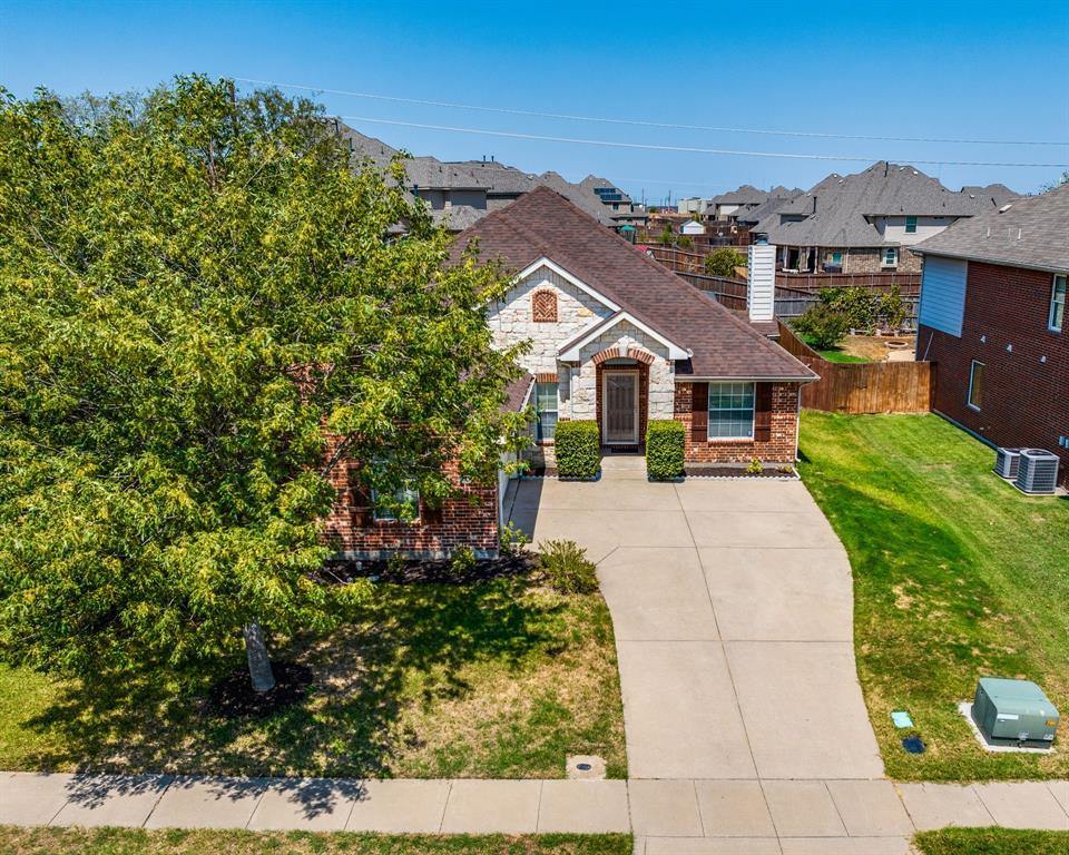 217 Brook Meadow Court, Midlothian, TX 76065