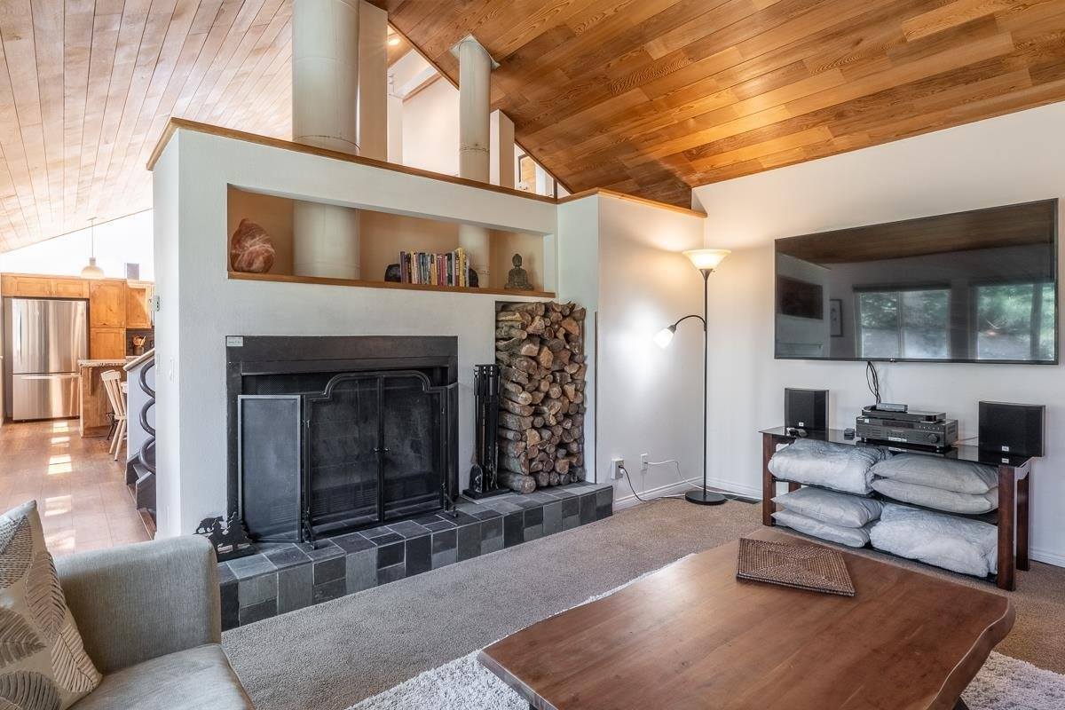 343 Grindelwald Rd, Mammoth Lakes, CA 93546