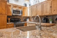 343 Grindelwald Rd, Mammoth Lakes, CA 93546