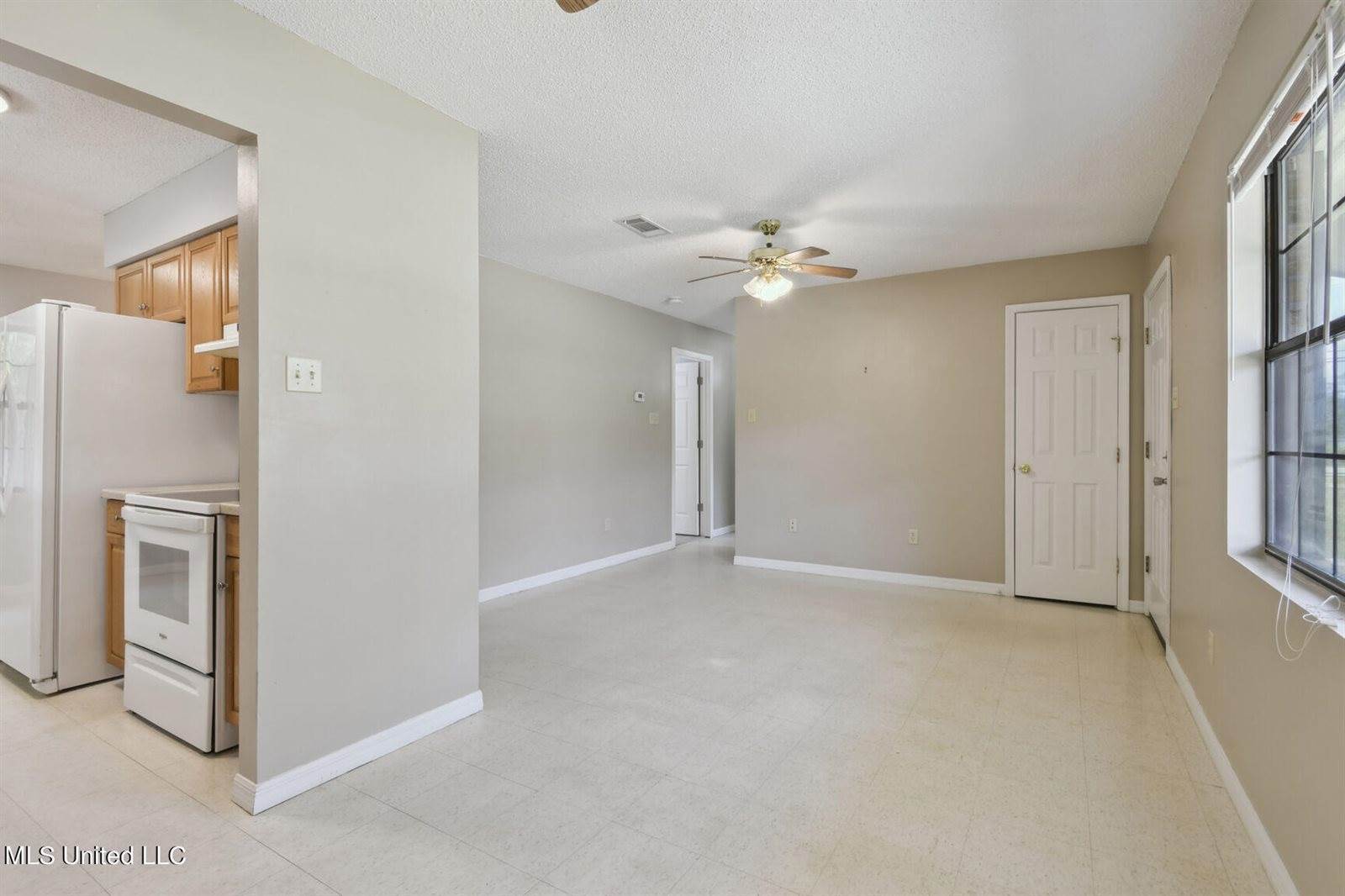 1007 Rue De Lasalle Street, Waveland, MS 39576