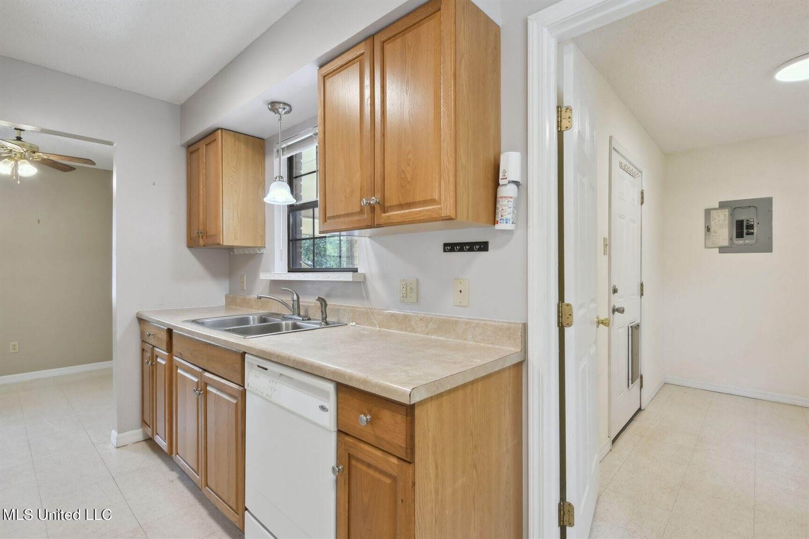 1007 Rue De Lasalle Street, Waveland, MS 39576