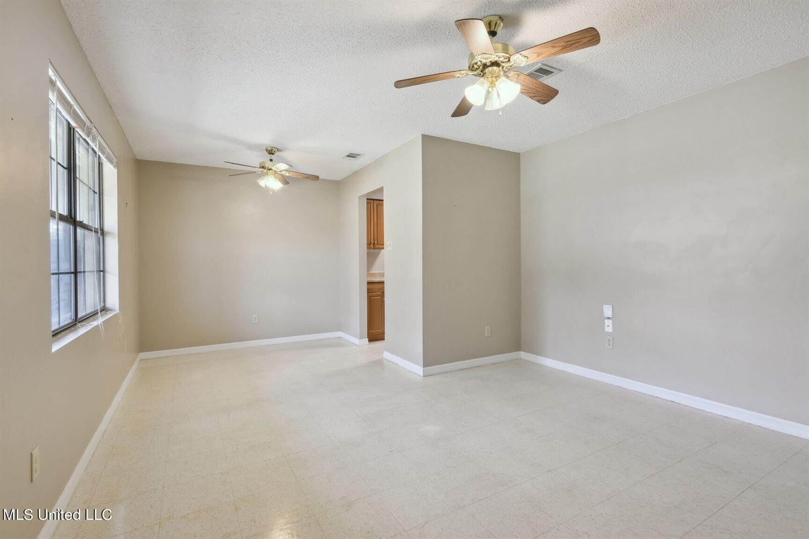 1007 Rue De Lasalle Street, Waveland, MS 39576