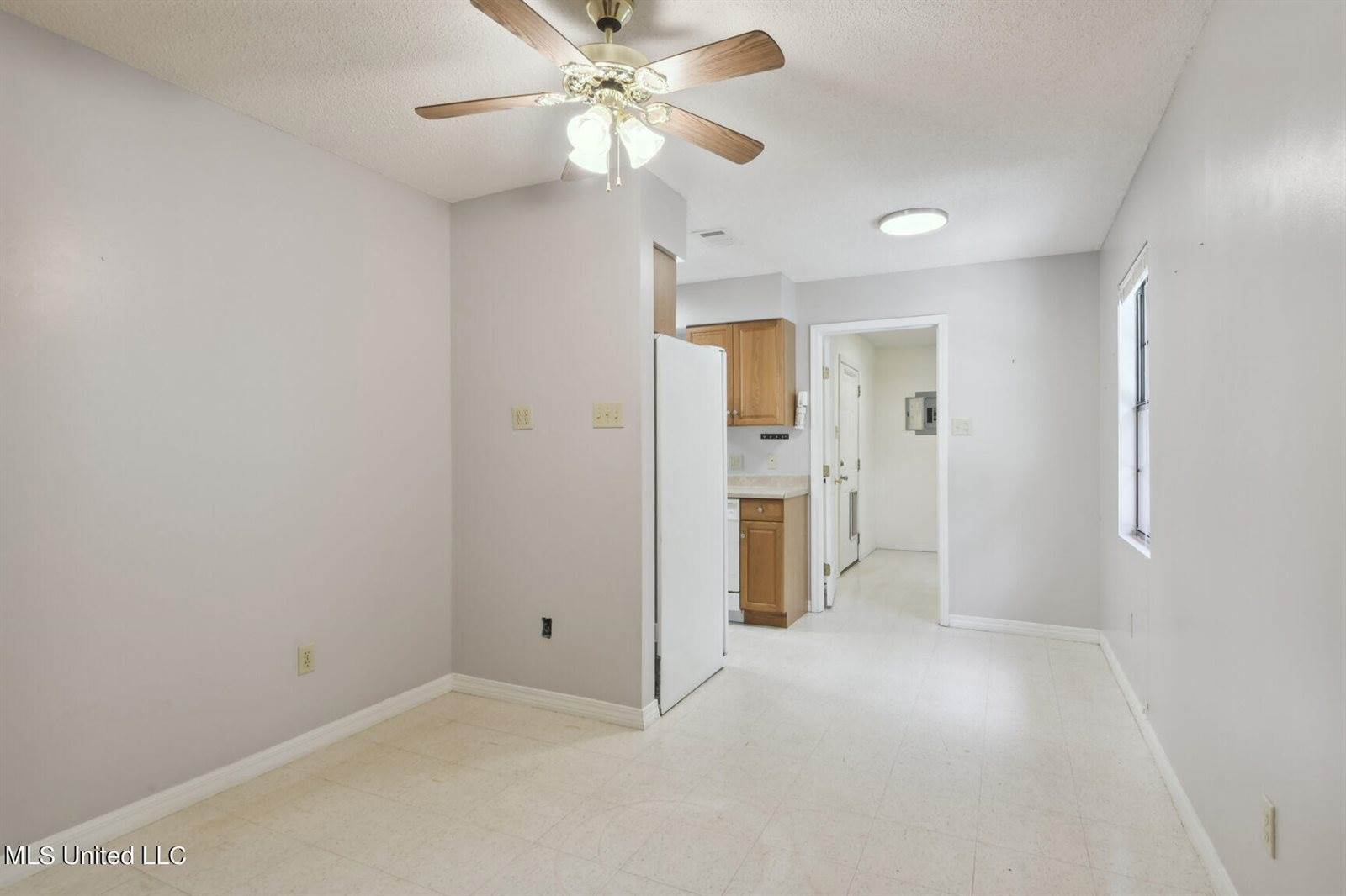 1007 Rue De Lasalle Street, Waveland, MS 39576