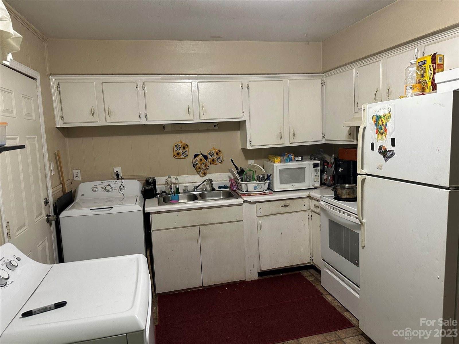 623 Dunbrook Lane, Charlotte, NC 28217