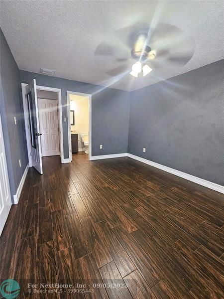 19328 NW 53rd Pl, Miami Gardens, FL 33055