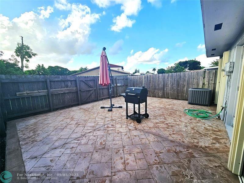 19328 NW 53rd Pl, Miami Gardens, FL 33055