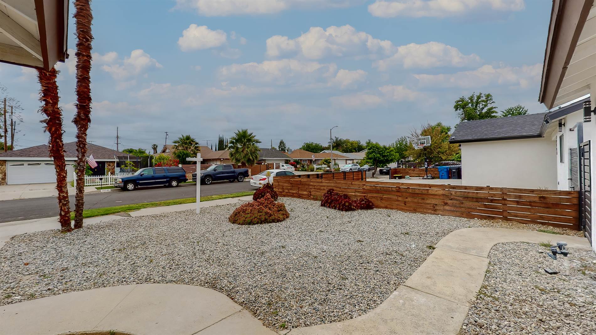 19737 Hemmingway Street, Winnetka, CA 91306