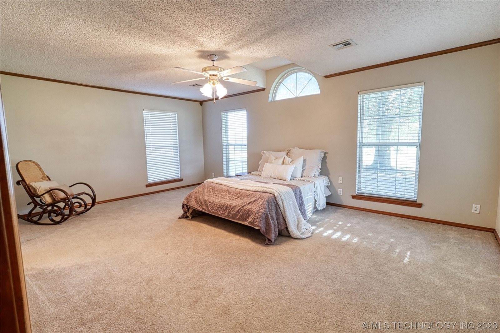 411658 Hwy 9, Eufaula, OK 74432