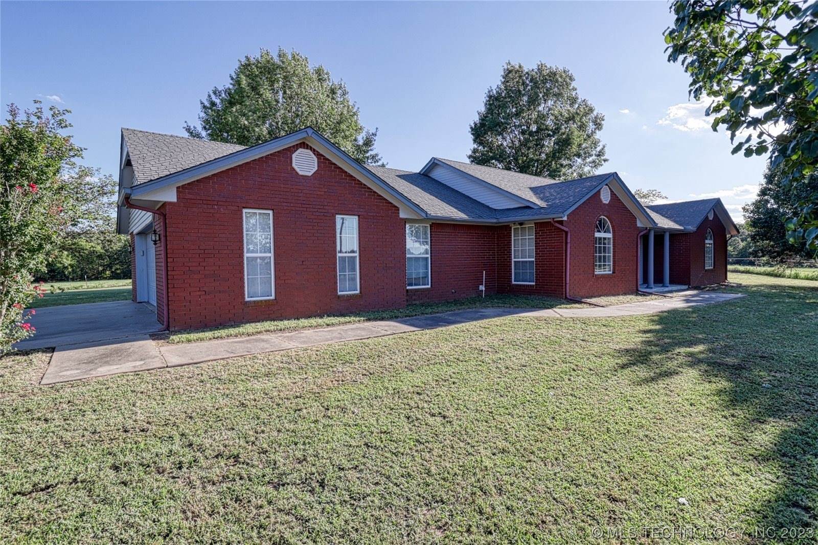 411658 Hwy 9, Eufaula, OK 74432