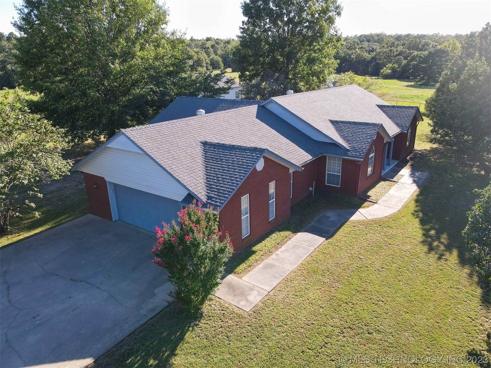 411658 Hwy 9, Eufaula, OK 74432