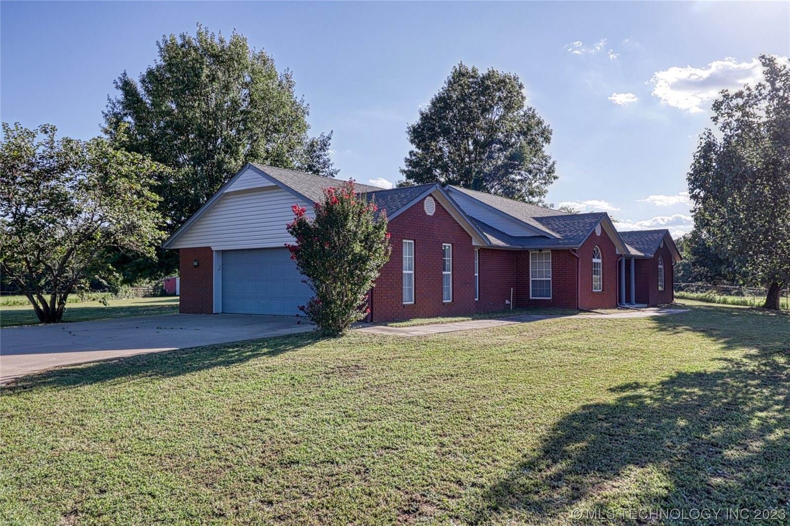 411658 Hwy 9, Eufaula, OK 74432