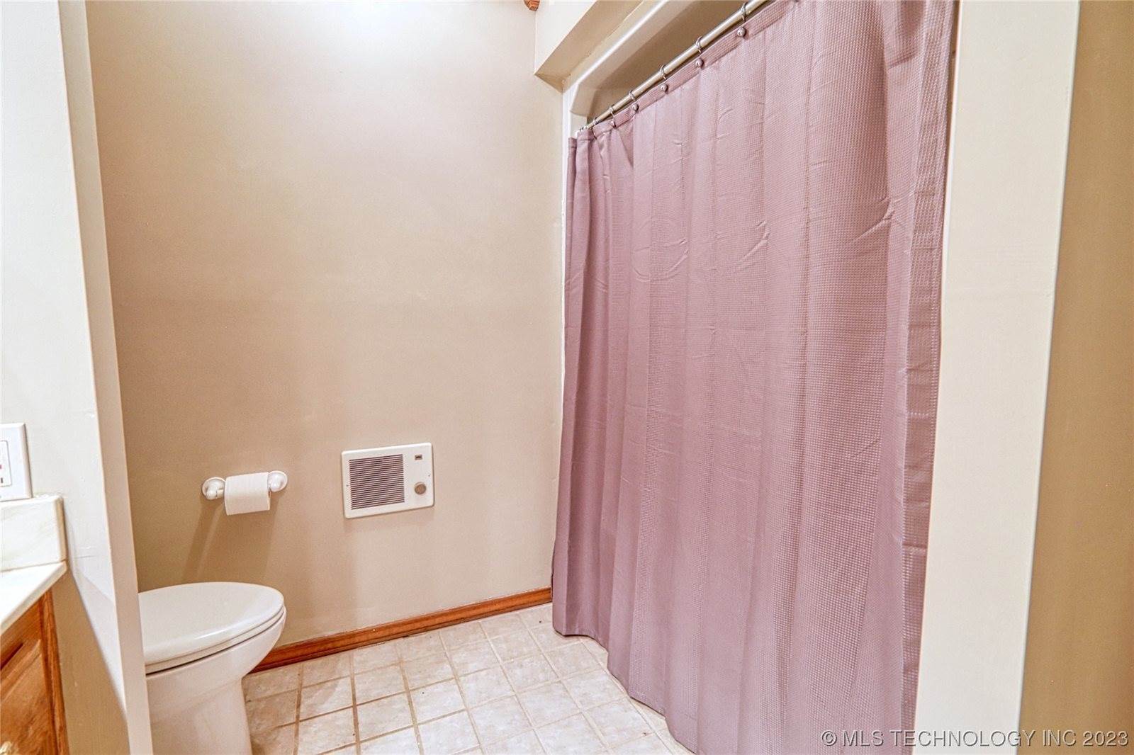 411658 Hwy 9, Eufaula, OK 74432