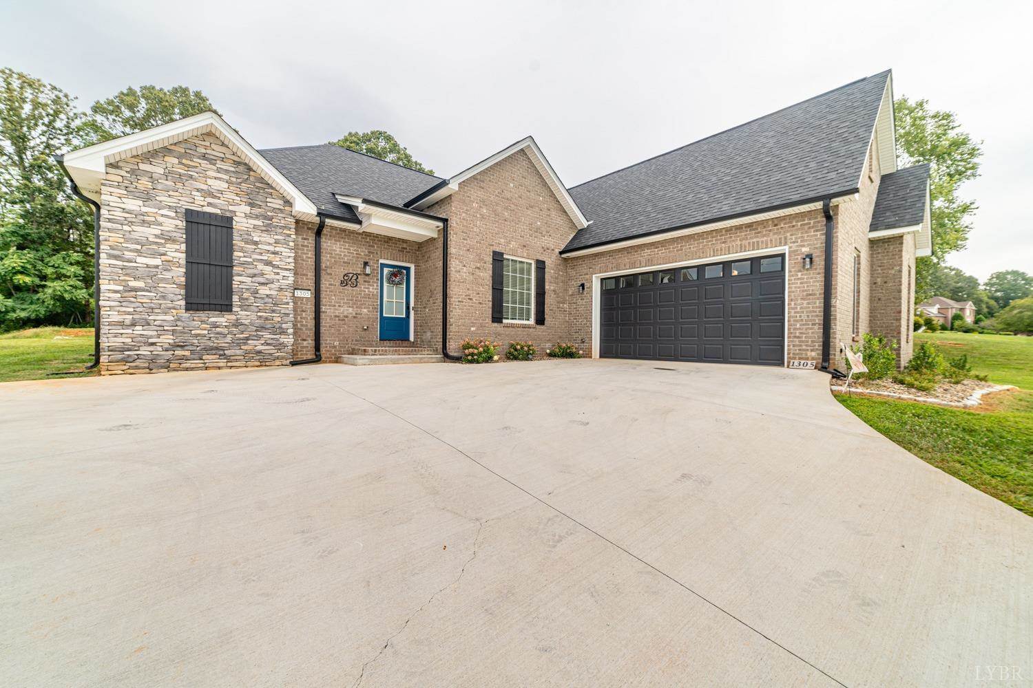 1305 Colby Drive, Forest, VA 24551