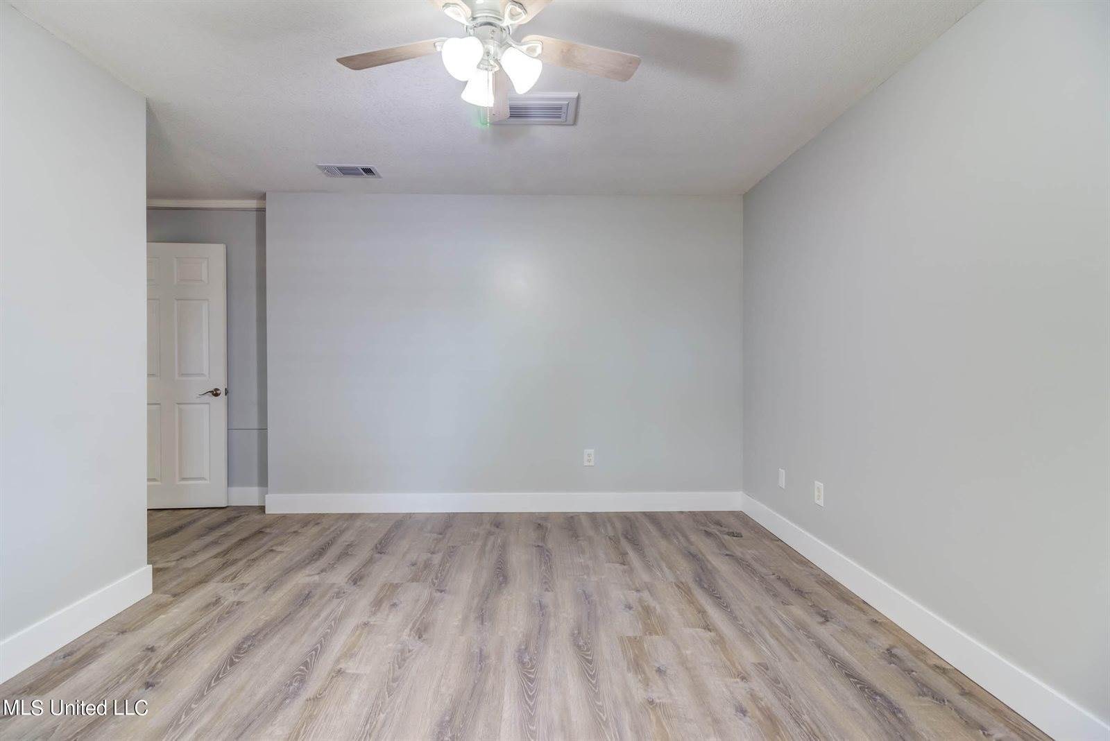 8386 County Farm Road, Long Beach, MS 39560