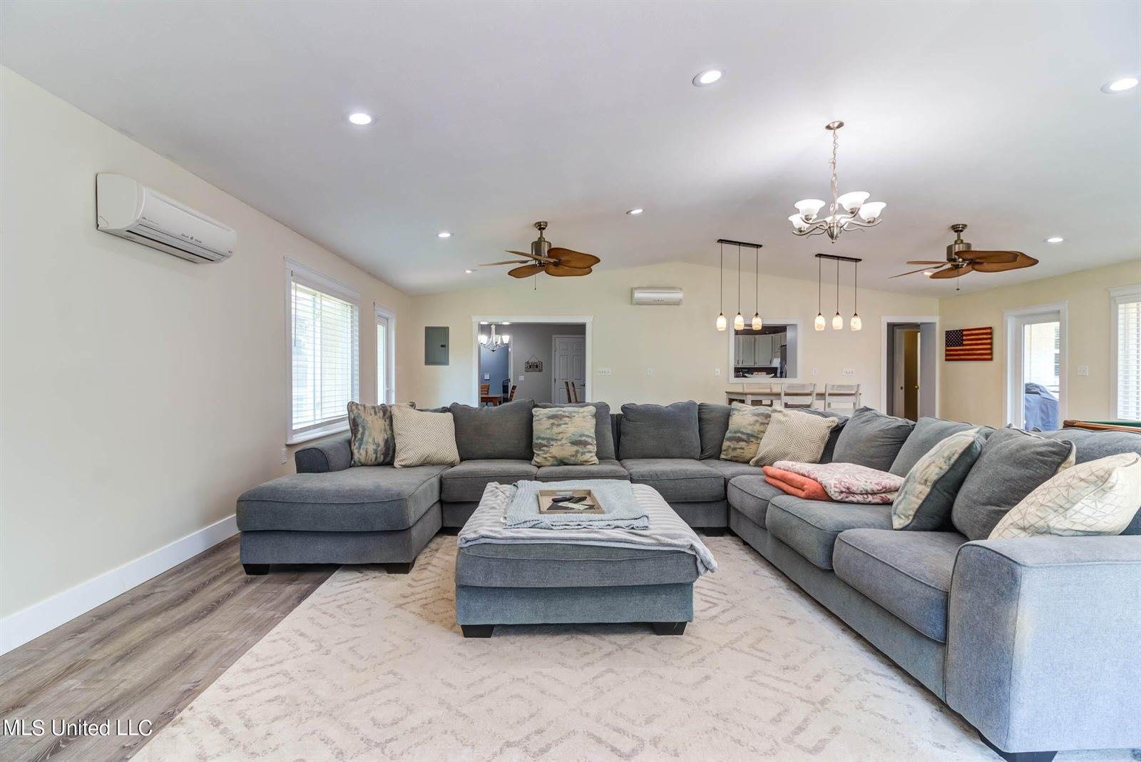 8386 County Farm Road, Long Beach, MS 39560