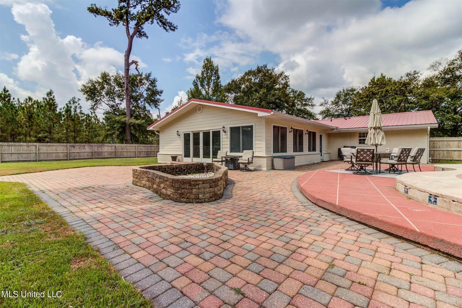 8386 County Farm Road, Long Beach, MS 39560